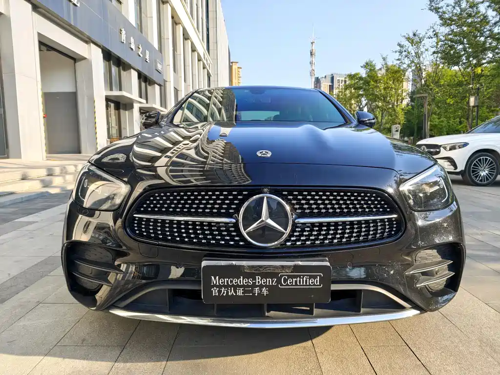 Mercedes-Benz E-Class 2022 Facelift 3 E 300 L Sporty and Stylish Edition