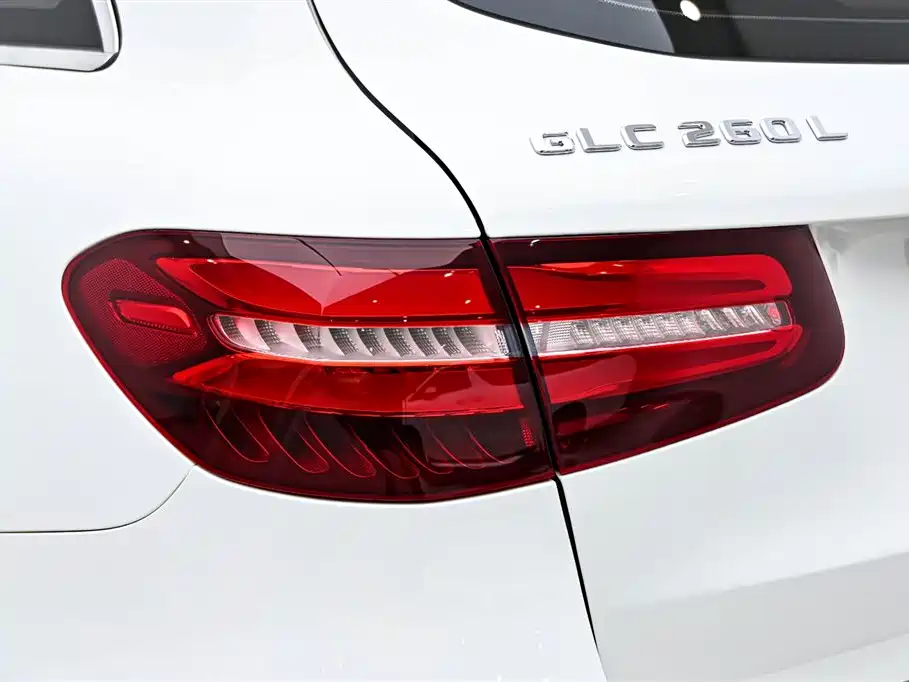 Mercedes-Benz GLC 2019 Facelift 260 L 4MATIC Luxury Edition
