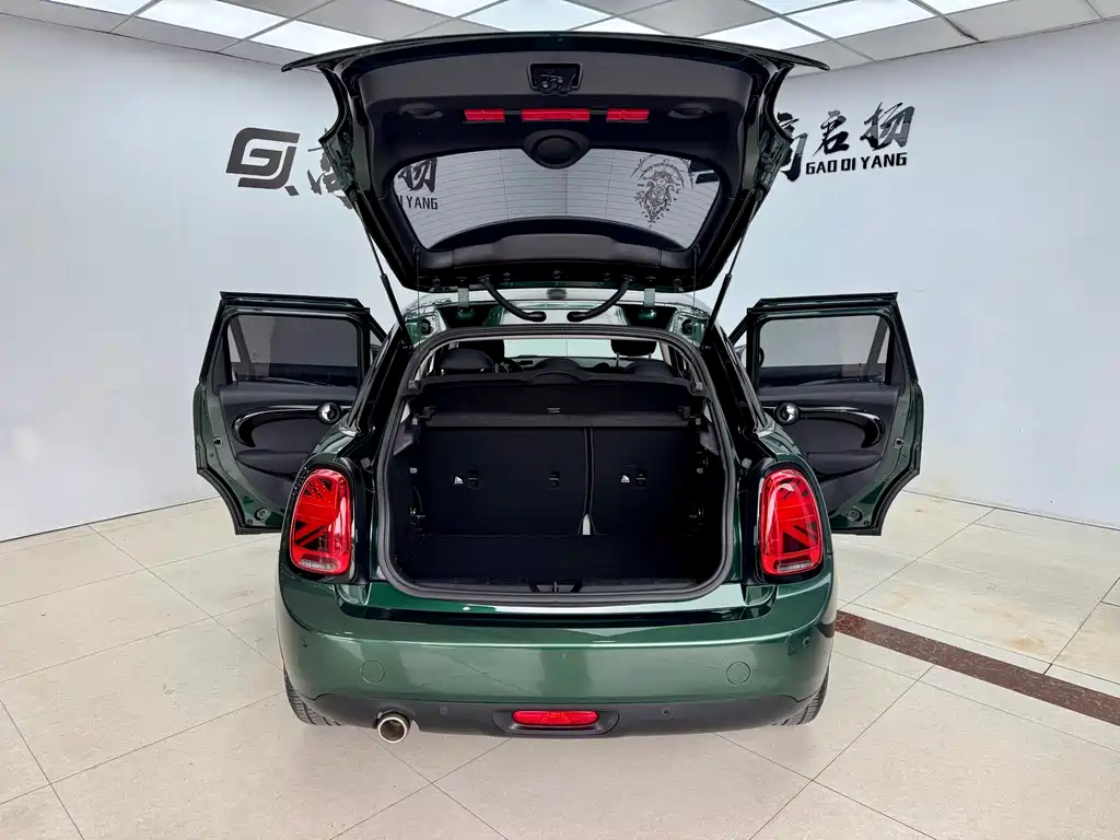 MINI 2018 1.5T Cooper Classic Five-Door Edition