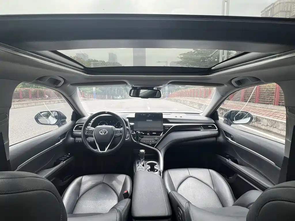 Camry 2023 2.5G Luxury Edition