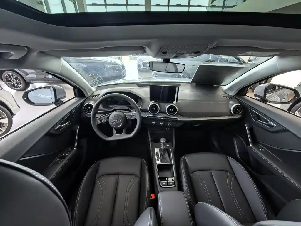 Audi Q2L 2025 35TFSI Progressive Dynamic Edition