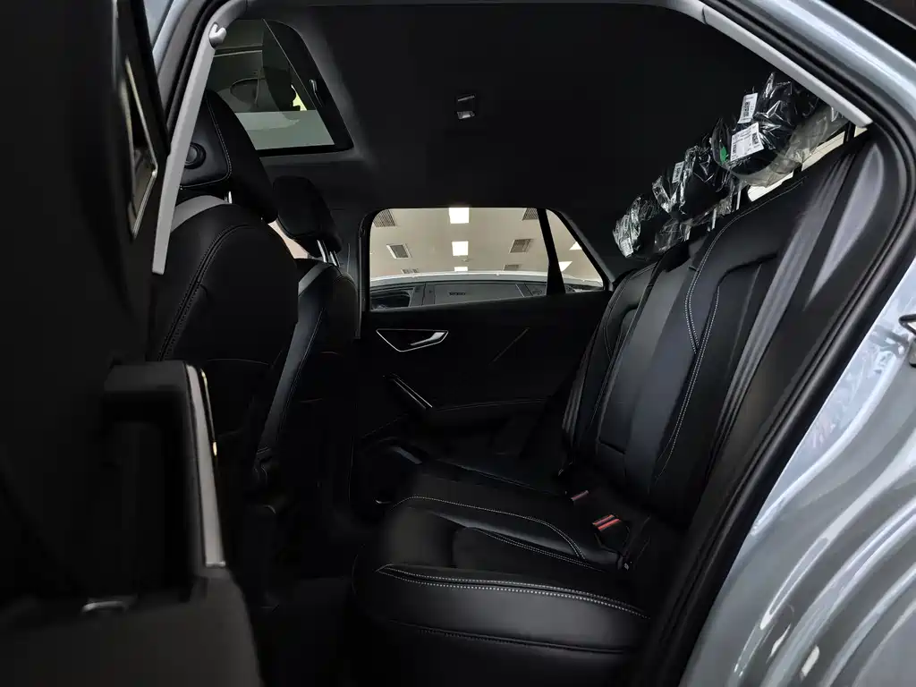 Audi Q2L 2025 35TFSI Progressive Dynamic Edition