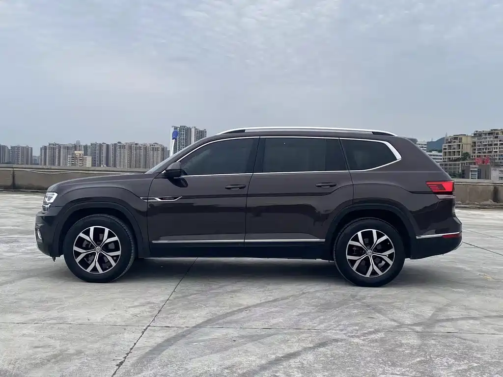 Tongyi Qianwen 2020 380TSI 4x4 Luxury Edition National VI