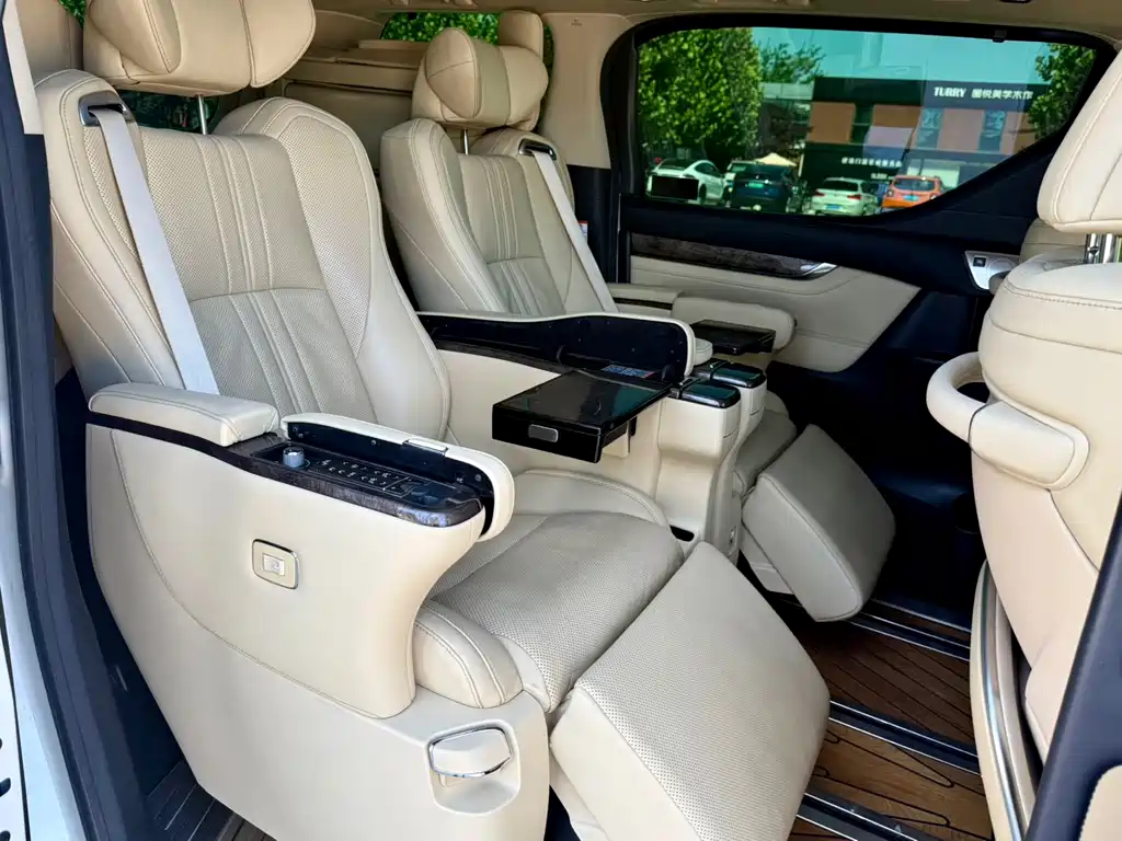 Alphard 2021款 Hybrid 2.5L Prestige Edition