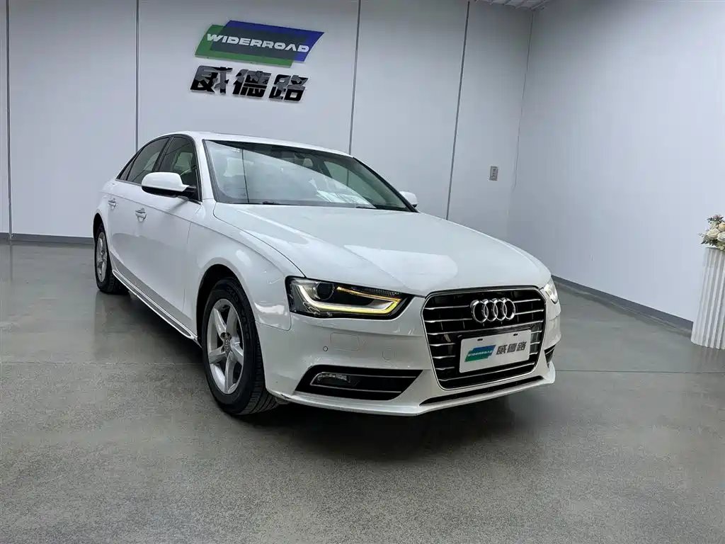 Audi A4L 2016 model 35 TFSI automatic standard edition