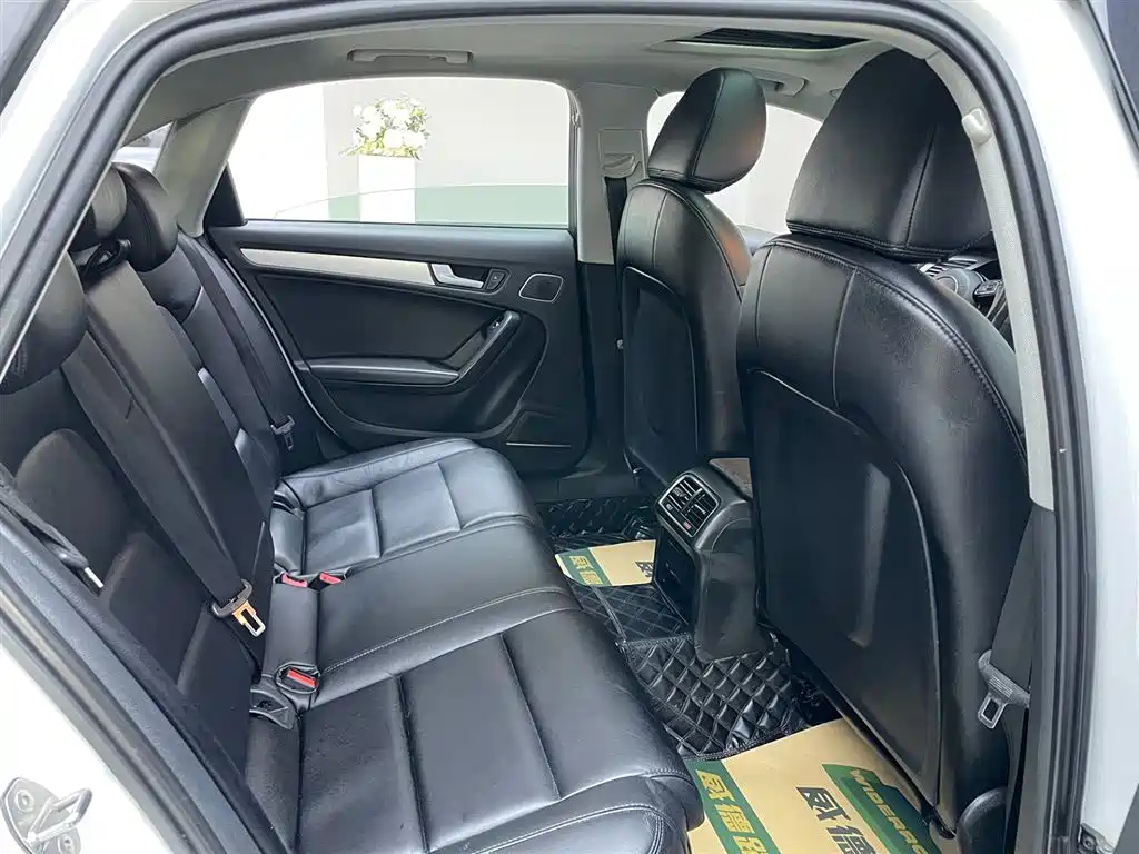 Audi A4L 2016 model 35 TFSI automatic standard edition