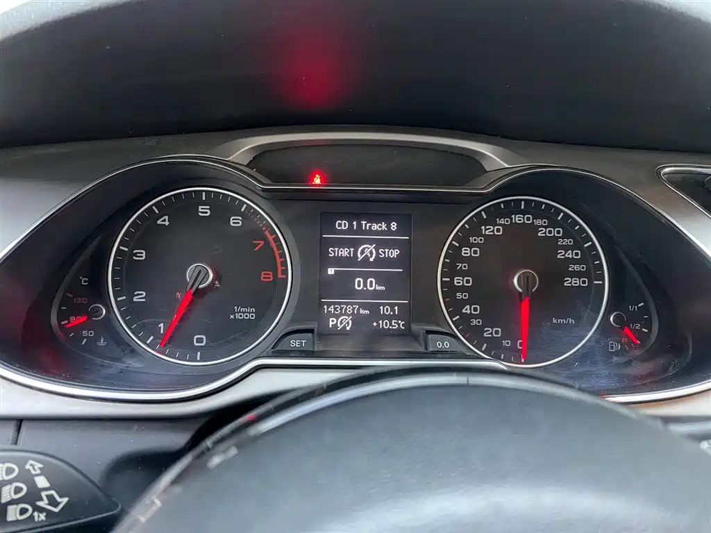 Audi A4L 2016 model 35 TFSI automatic standard edition