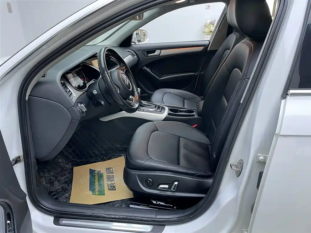 Audi A4L 2016 model 35 TFSI automatic standard edition