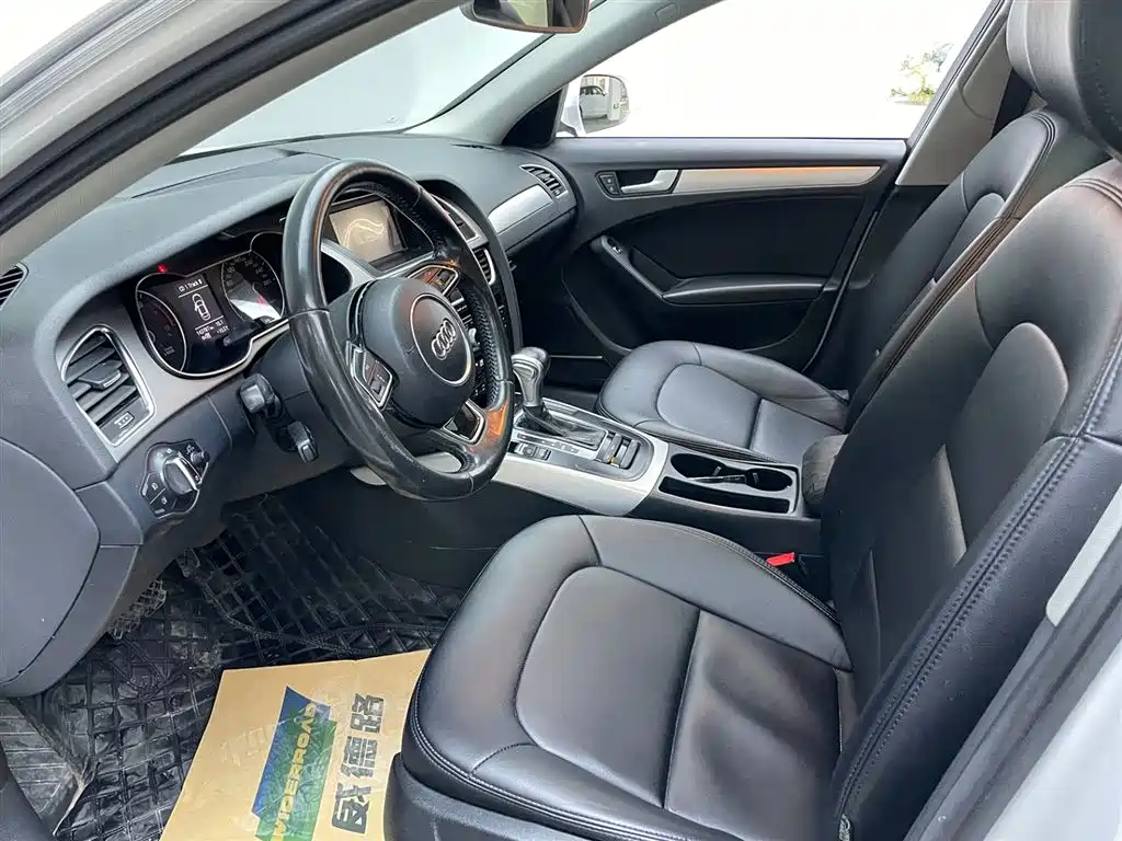 Audi A4L 2016 model 35 TFSI automatic standard edition