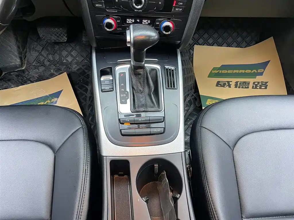 Audi A4L 2016 model 35 TFSI automatic standard edition