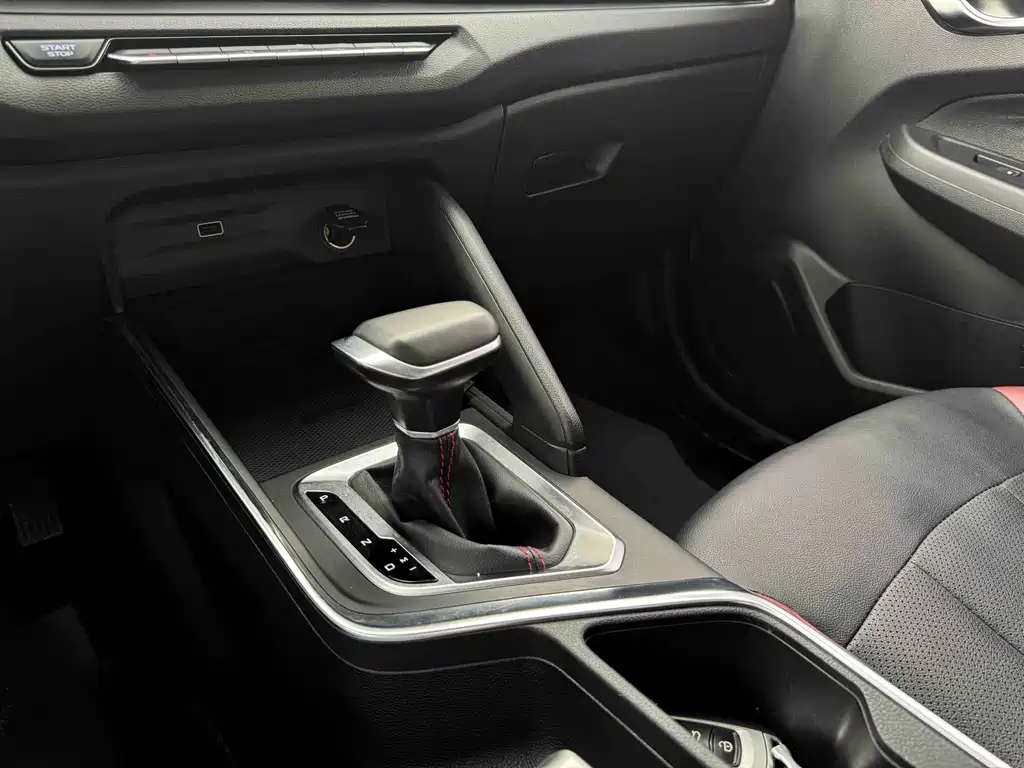 Venucia X3 2021 PRO 1.5L CVT Prestige Edition