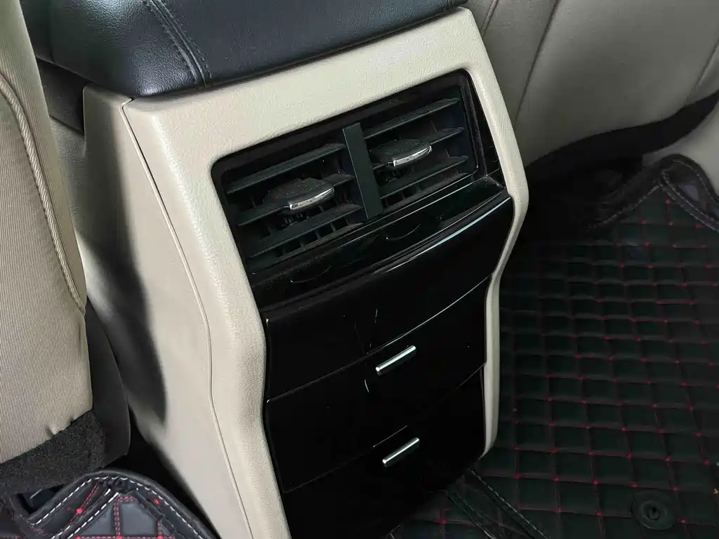 Escape 2018 EcoBoost 245 2WD Prestige 5-seat National V
