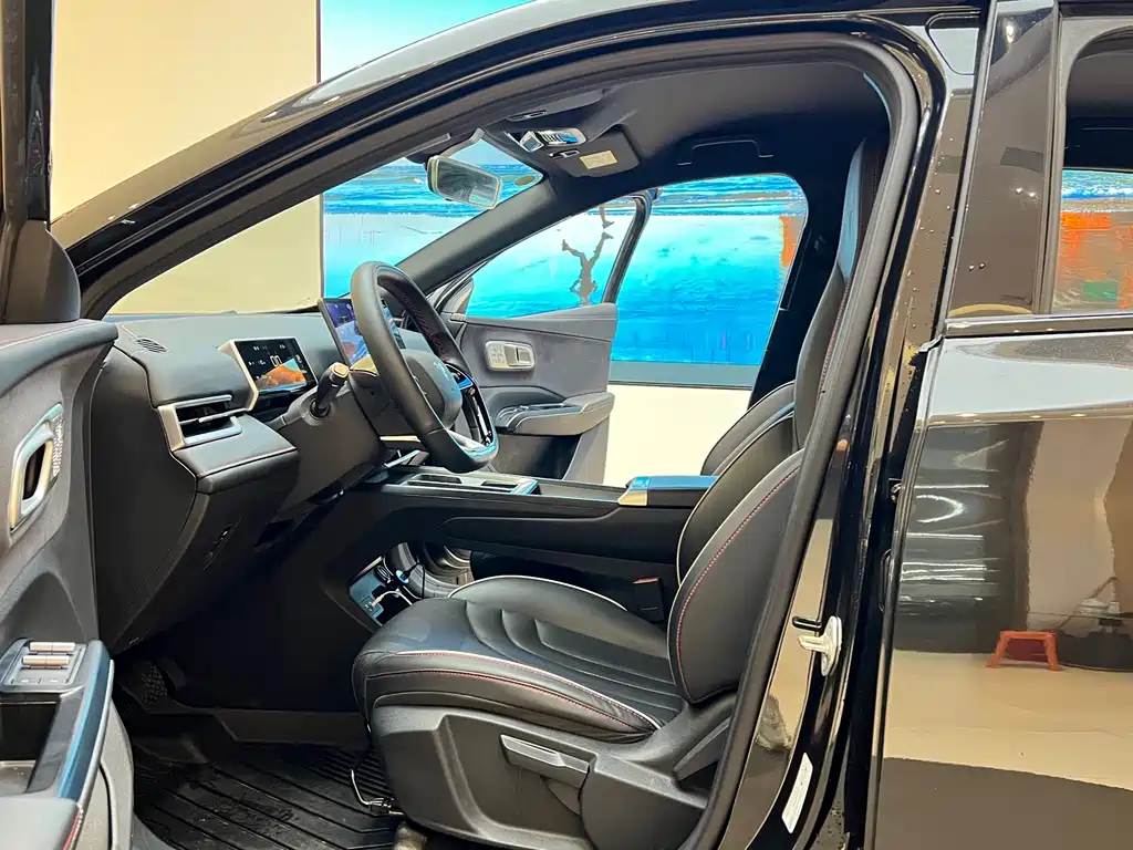 NIO X 2024 Edition 400 Prestige Version