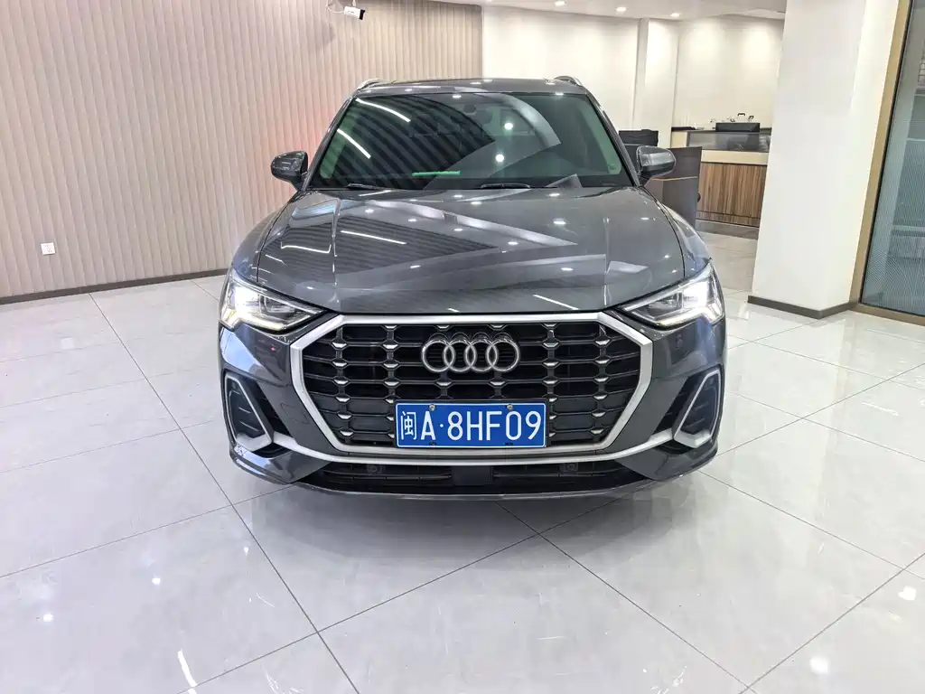 Audi Q3 2023 35 TFSI Sportline (1.4T)