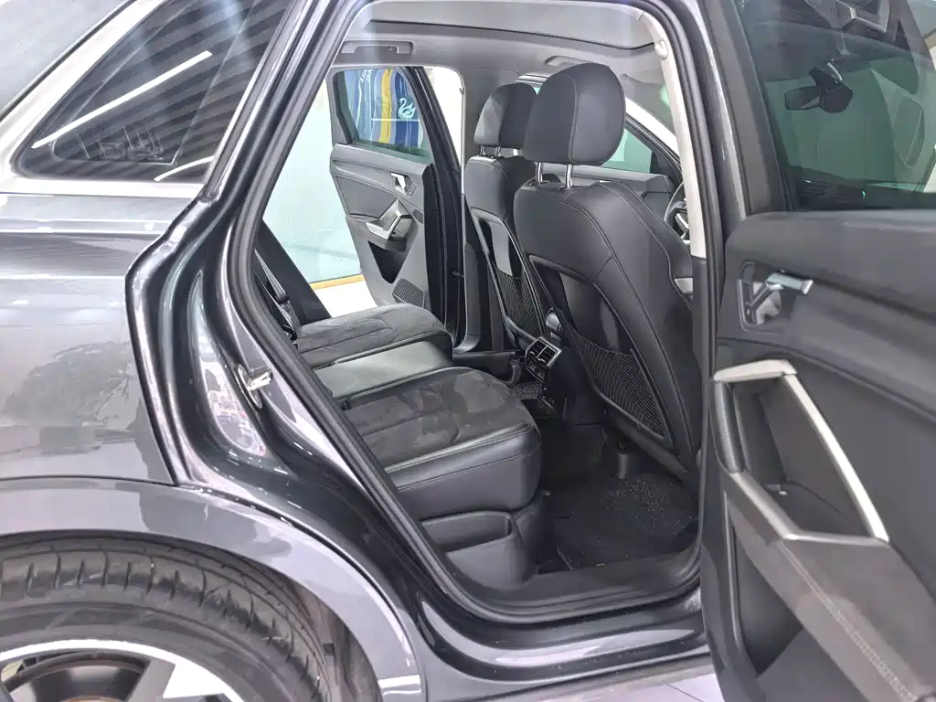 Audi Q3 2023 35 TFSI Sportline (1.4T)