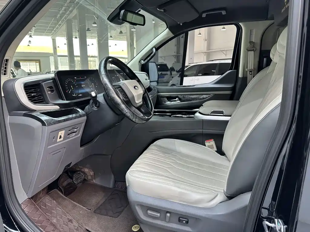 Watson Ford Black Knight 2022 Model 2.0T Peak Edition