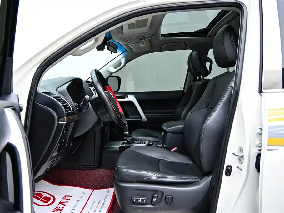 Prado 2019 3.5L Automatic TX-L Prestige Edition Rear Spare Tire