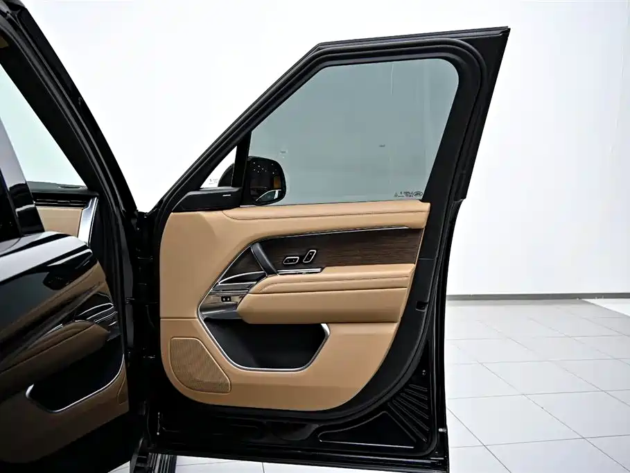 Range Rover 2023 3.0 L6 360PS盛世版