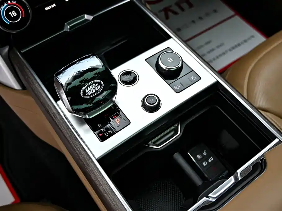Range Rover 2023 3.0 L6 360PS盛世版