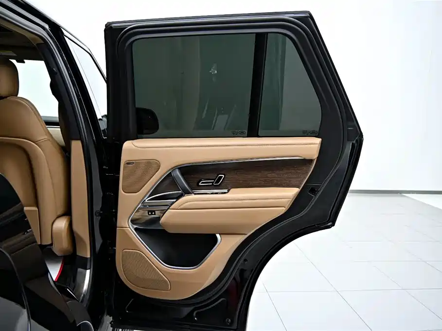 Range Rover 2023 3.0 L6 360PS盛世版