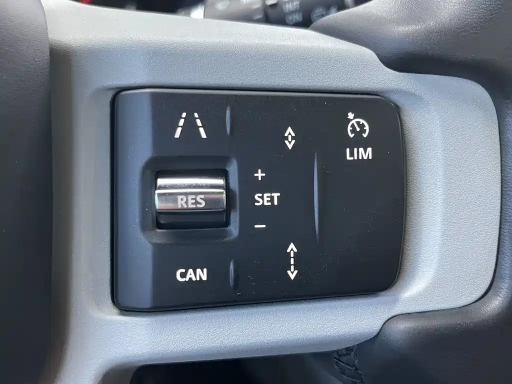 Land Rover Defender 2024 110 3.0T P400 X-DYNAMIC HSE