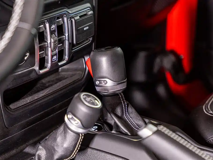 Jeep Wrangler 4xe Sahara 2021 4-door