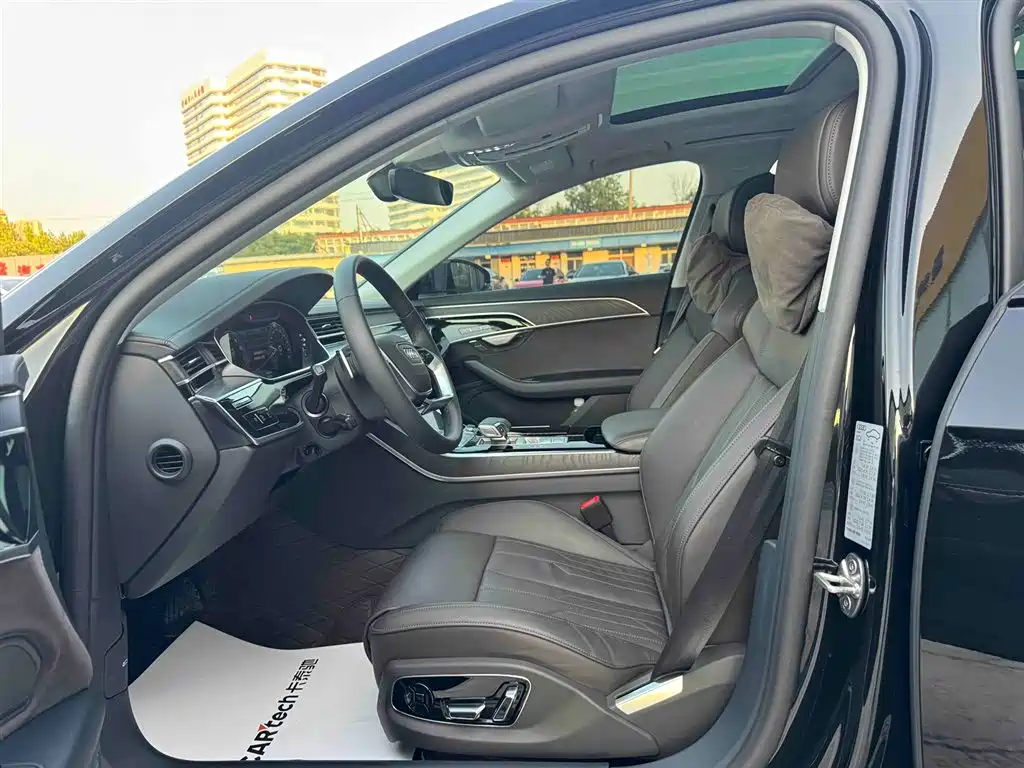 Audi A8 2025 model A8L 45 TFSI quattro Luxury Edition