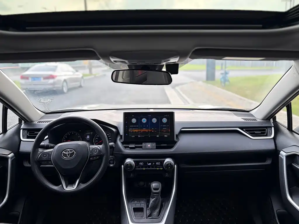 Velaranda 2022 2.0L CVT Two-Wheel Drive Luxury Edition