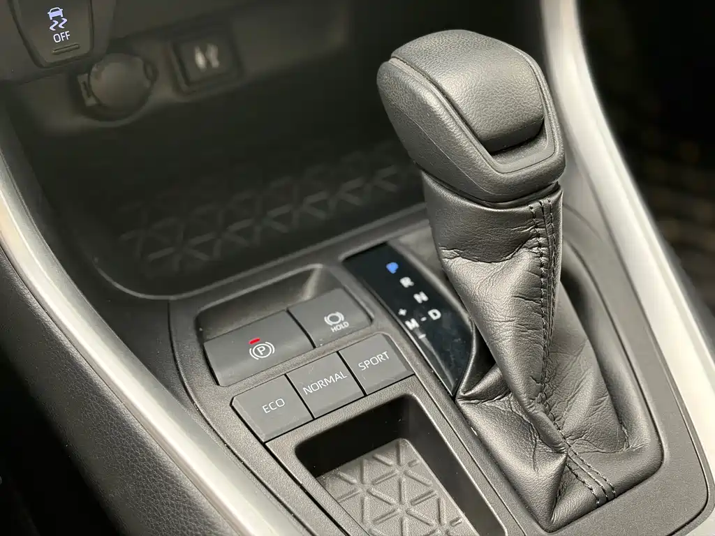 Velaranda 2022 2.0L CVT Two-Wheel Drive Luxury Edition