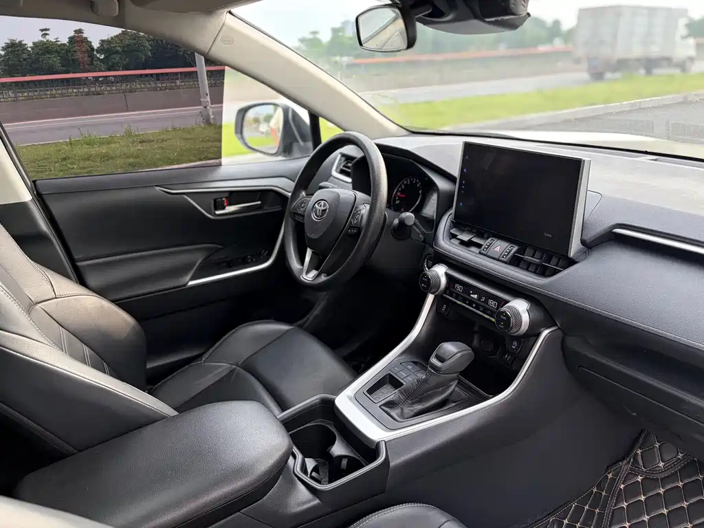 Velaranda 2022 2.0L CVT Two-Wheel Drive Luxury Edition