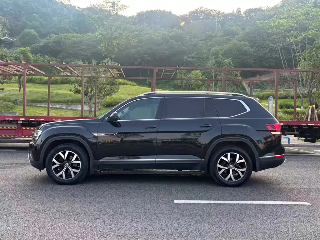 Tongyi 2019 Model 530 V6 4x4 Luxury Edition National VI