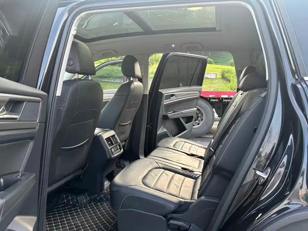 Tongyi 2019 Model 530 V6 4x4 Luxury Edition National VI