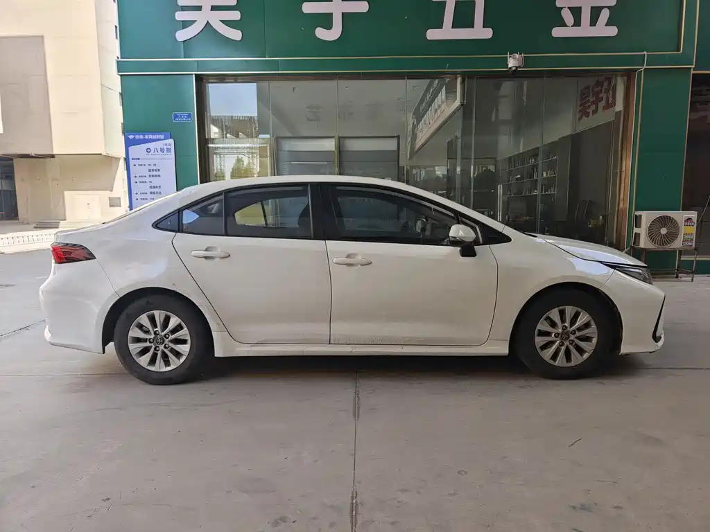Corolla 2022 TNGA 1.5L CVT Pioneer Edition