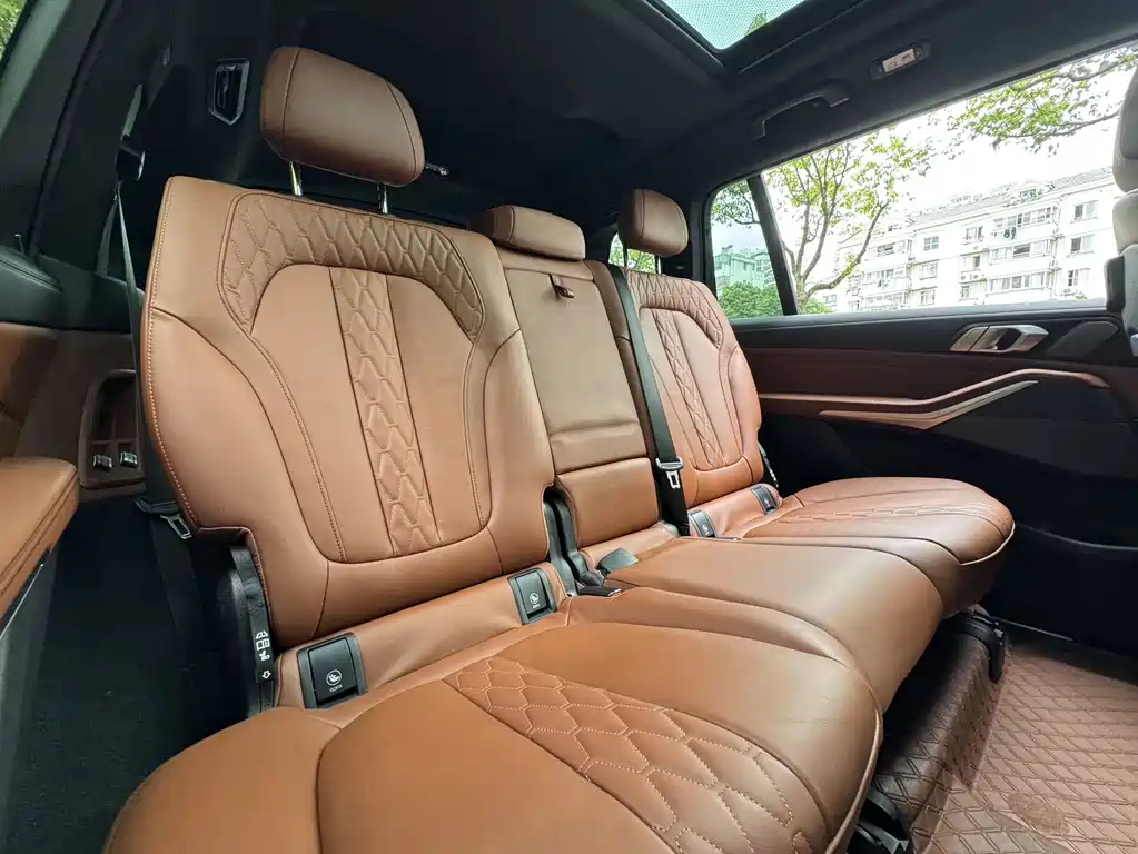 BMW X7 2022 xDrive40i Luxury Edition M Sport Package