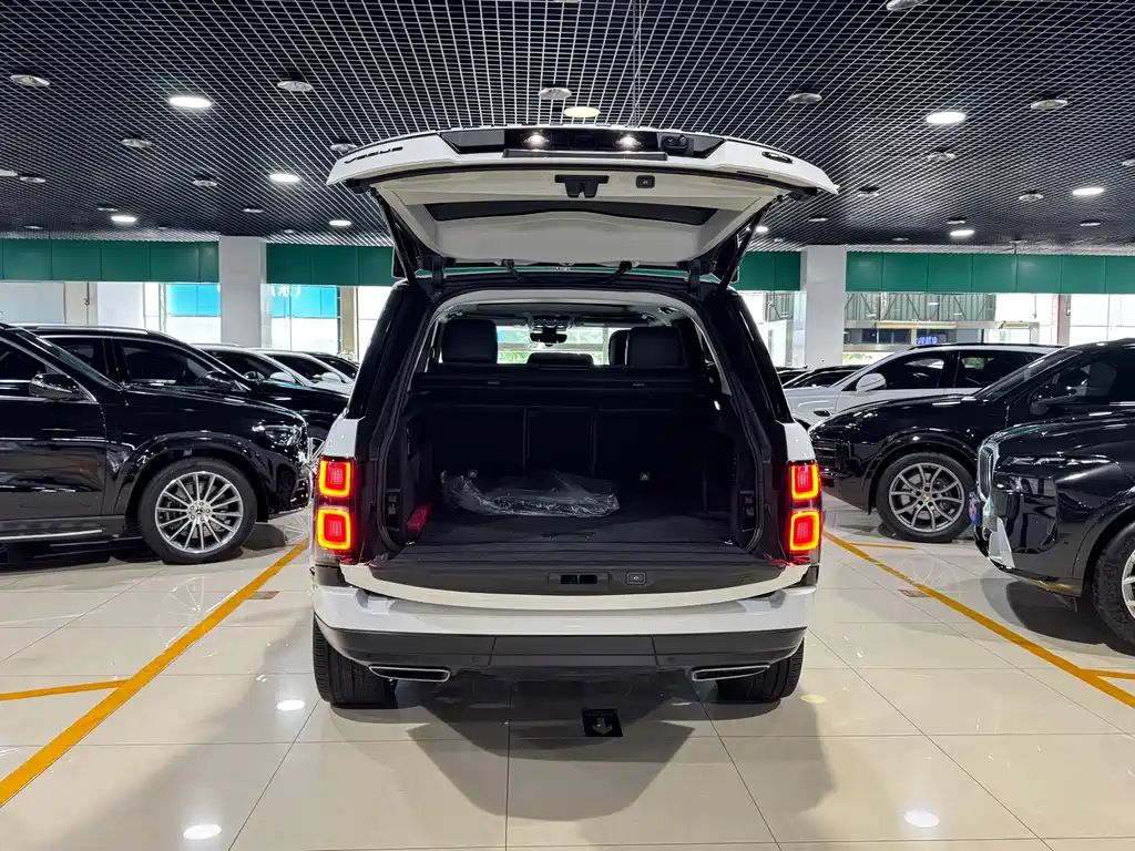 Range Rover 2022 3.0 L6 360PS Heritage Edition