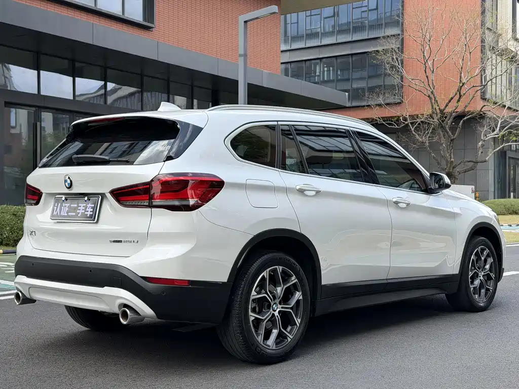 BMW X1 2022 sDrive25Li Leading Edition