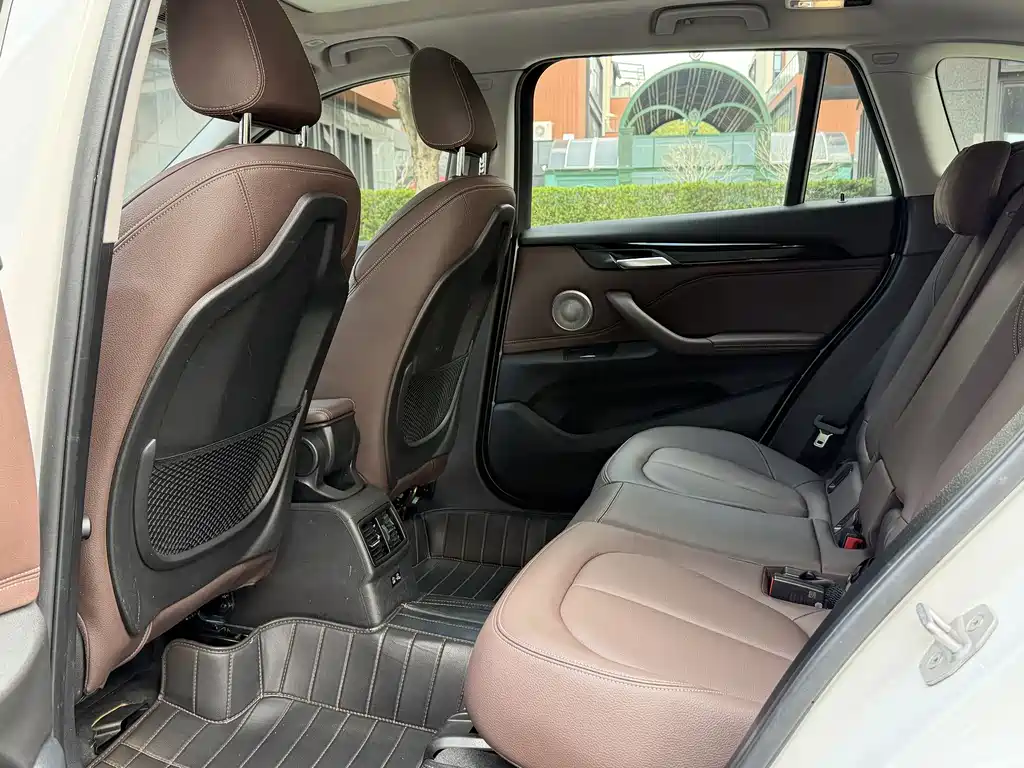 BMW X1 2022 sDrive25Li Leading Edition