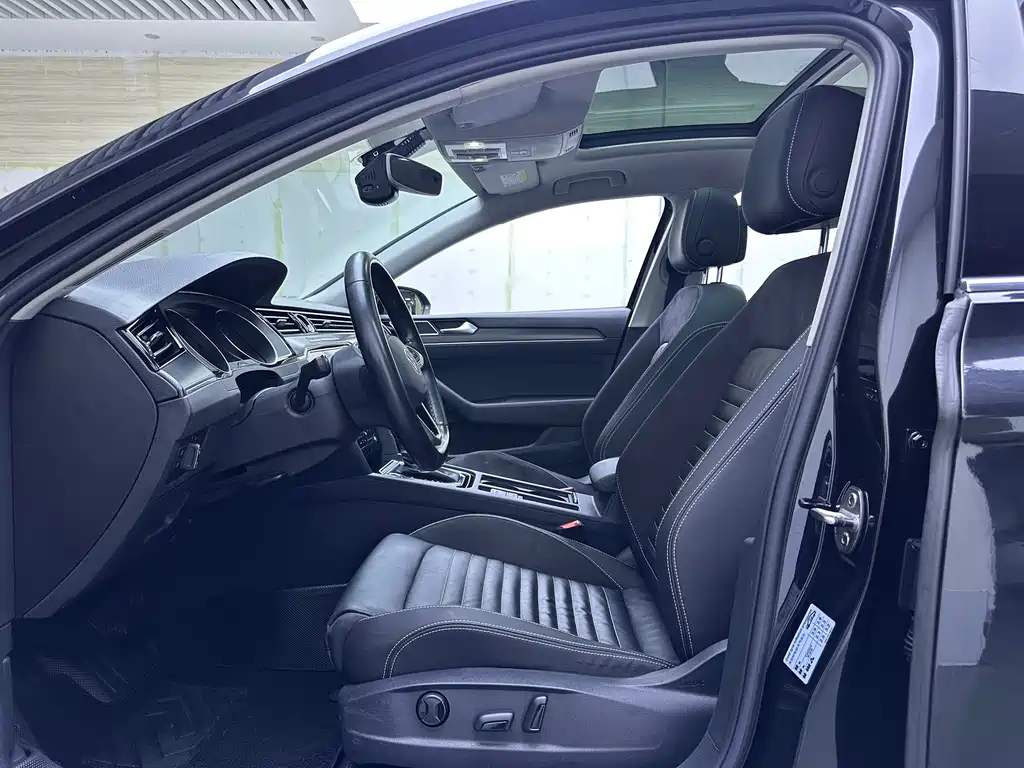 Magotan 2020 330TSI DSG Leading Edition