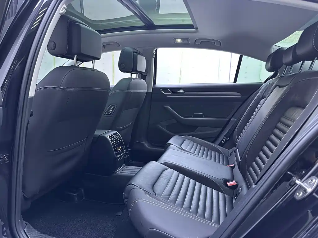 Magotan 2020 330TSI DSG Leading Edition