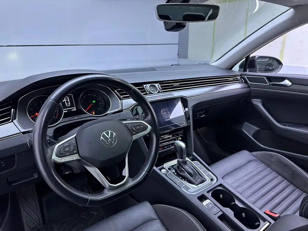 Magotan 2020 330TSI DSG Leading Edition