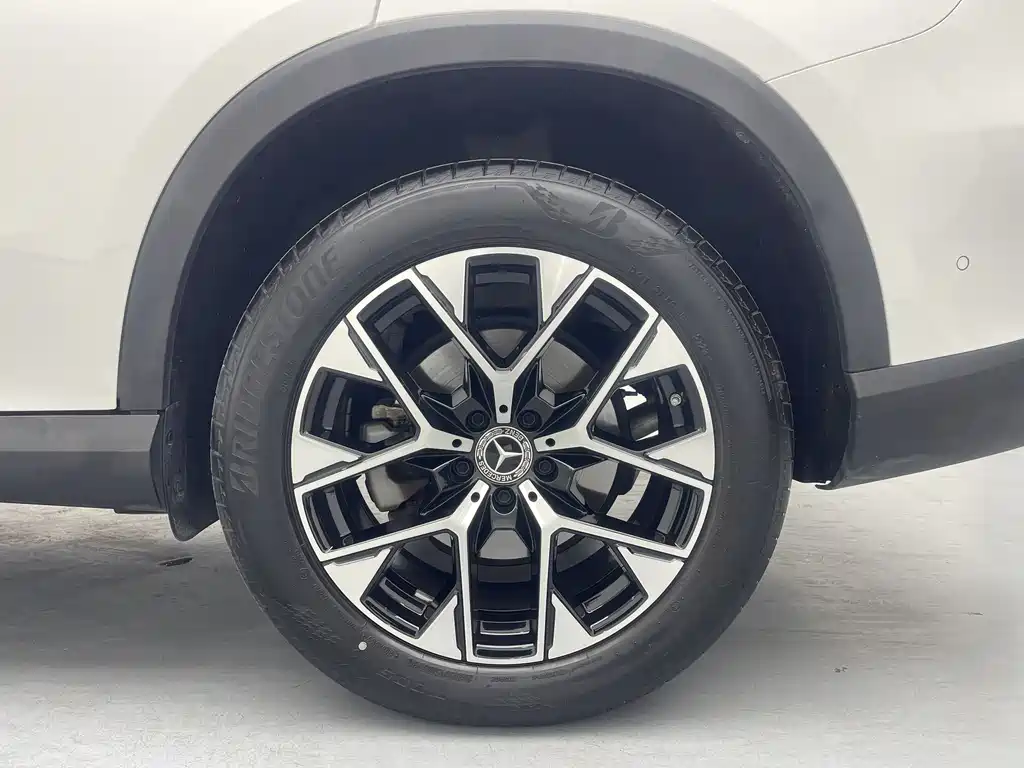 Mercedes-Benz GLC 2024 GLC 260 L 4MATIC Dynamic Edition 5-door