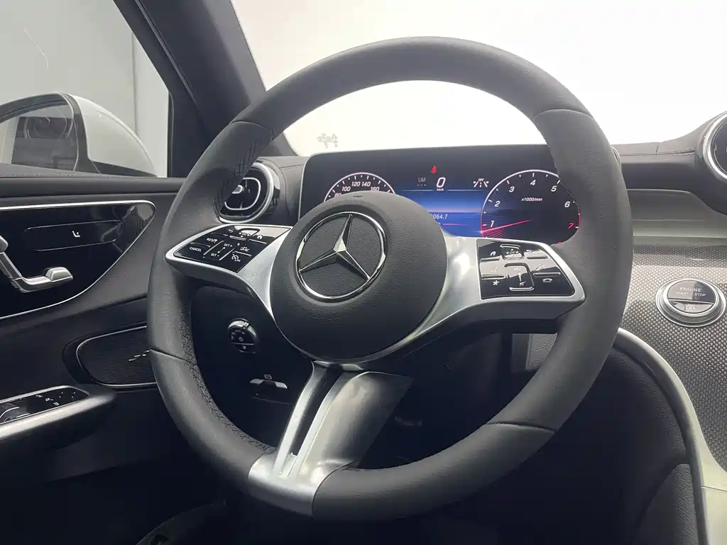 Mercedes-Benz GLC 2024 GLC 260 L 4MATIC Dynamic Edition 5-door