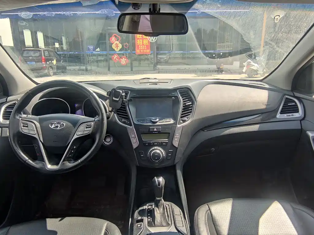Sorento 2013 2.4L Automatic 2WD Smart Edition