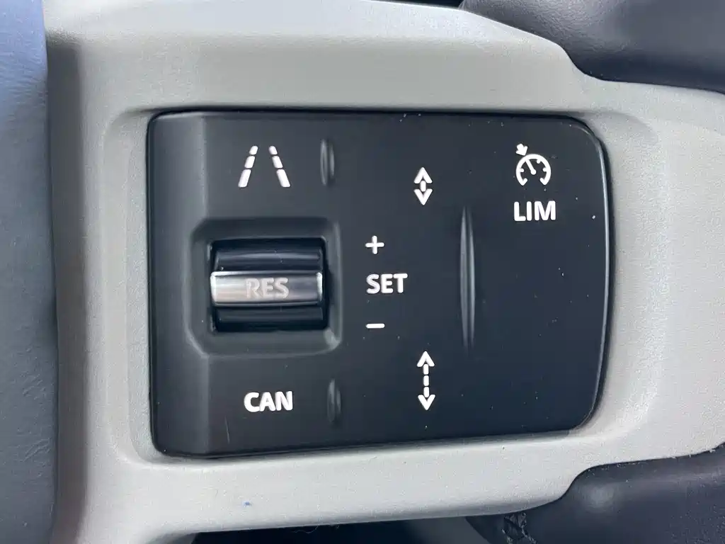 Land Rover Defender 2024 110 3.0T P400 X-DYNAMIC HSE