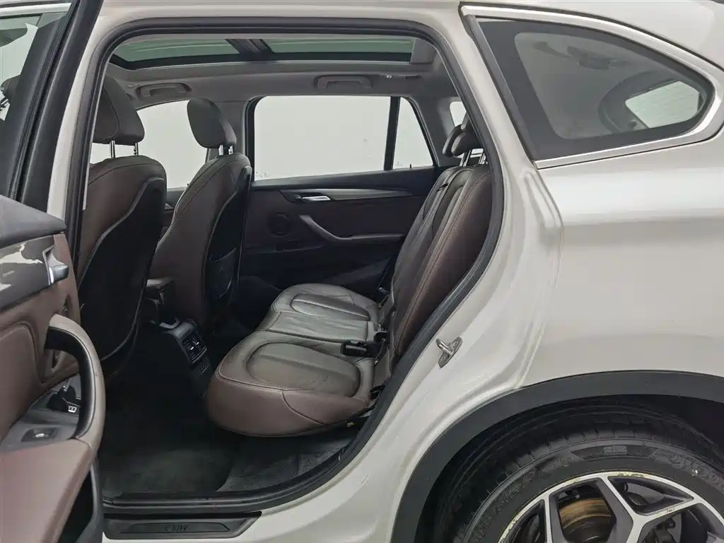 BMW X1 2019 sDrive18Li Luxury Edition