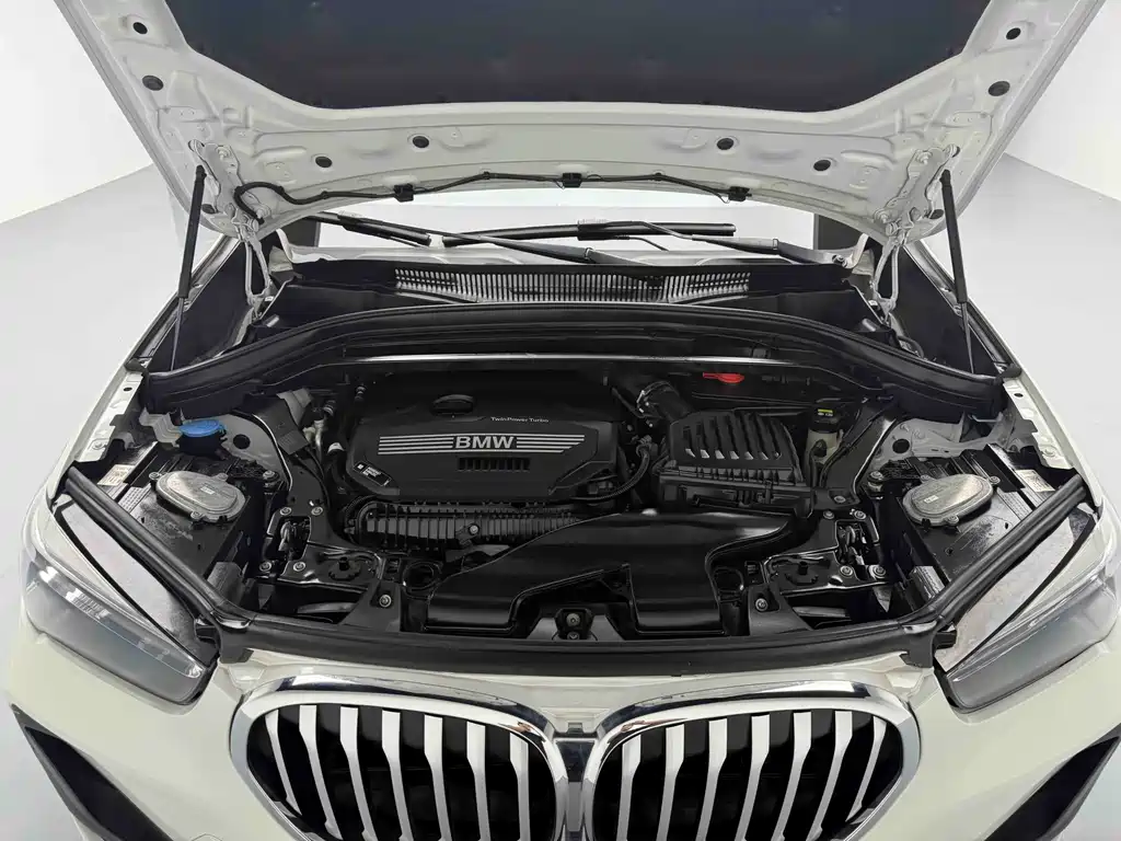 BMW X1 2022 sDrive25Li Leading Edition