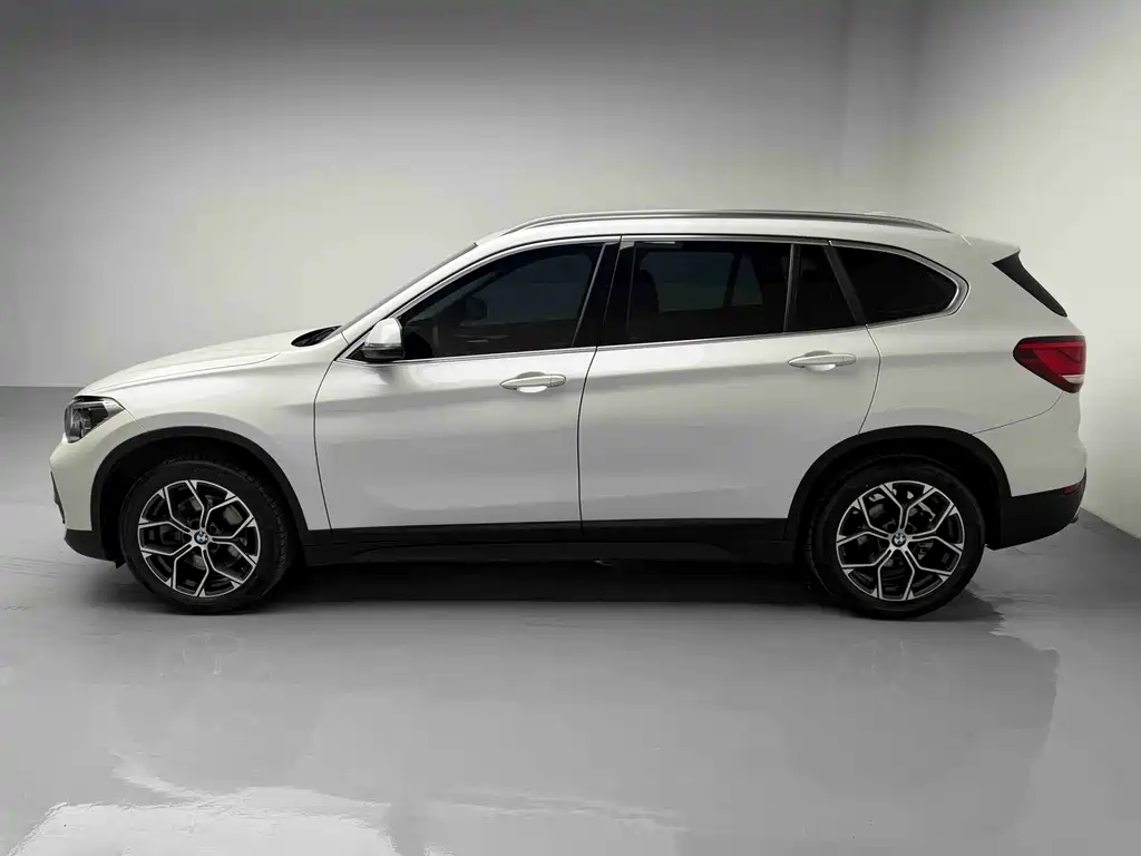 BMW X1 2022 sDrive25Li Leading Edition