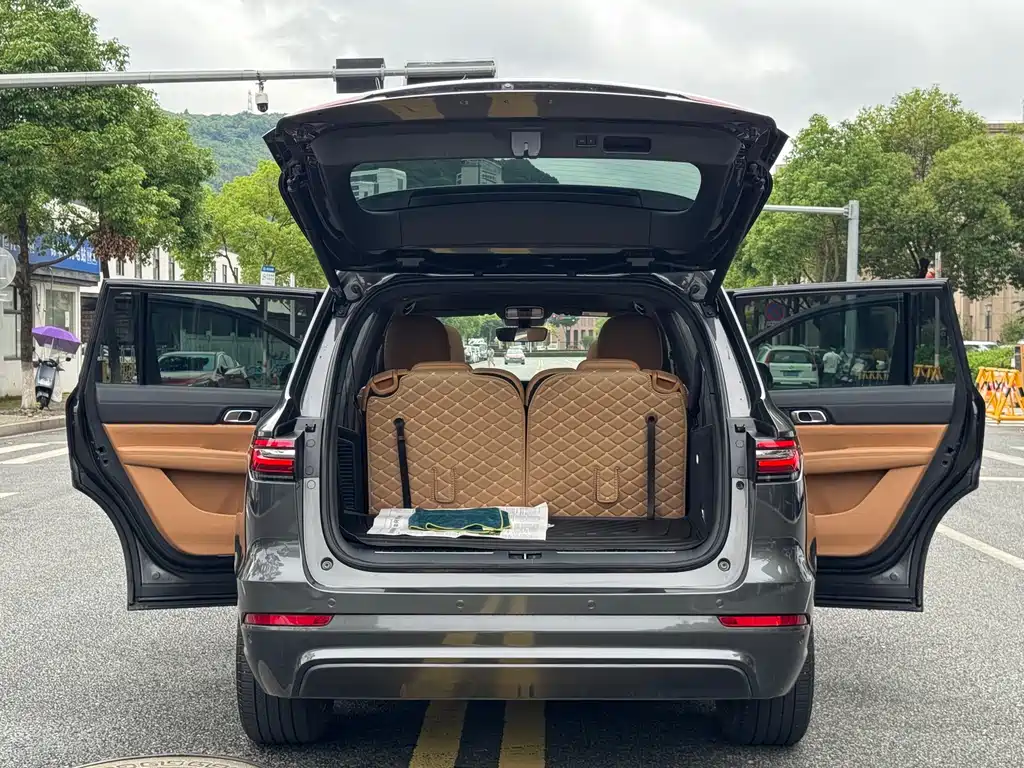 Lemon ONE 2021 Model, Extended Range 6-Seater Edition
