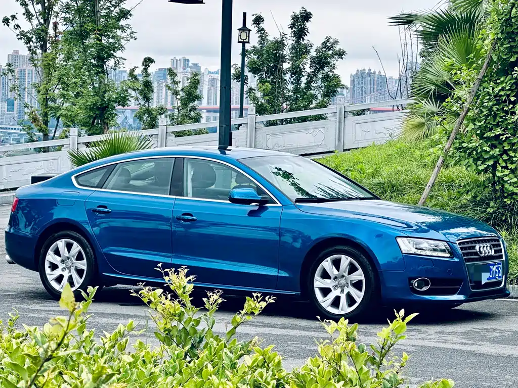 Audi A5 Import 2010 Model 2.0 TFSI Sportback Technology Edition