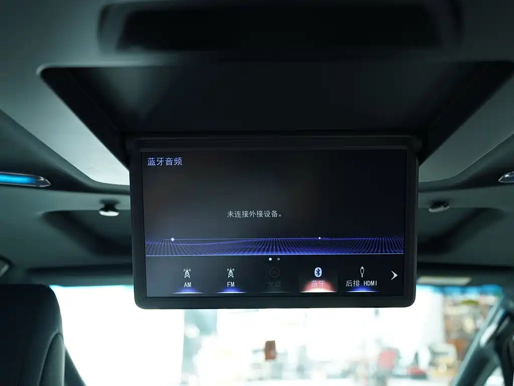 Lexus LM 2020 300h 7-seat Junya Edition